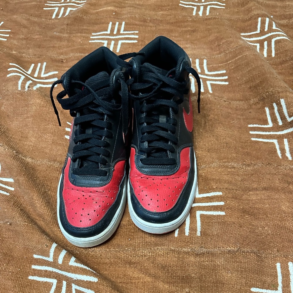 Jordan’s not sure what model, slight use good refurbishing shoe